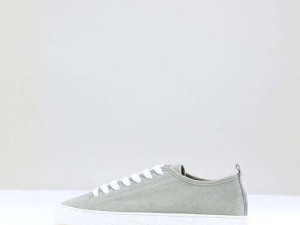 Vegan friendly sneakers