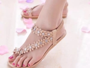 Women's Floral Rhinestone Embellished T-Strap Flat Sandals
