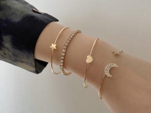 Chic Celestial Charm Bracelet Set with Stars and Moon Motifs in Gold Tone