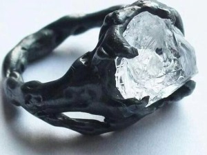 Boho Jewelry Fashion Raw Diamond Skull Engagement Ring in Oxidized Sterling Silver