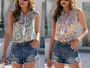 Bohemian Floral Print Sleeveless Top with Tie-Front Detail